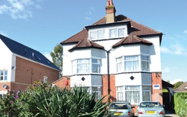 Carmel Serviced Rooms