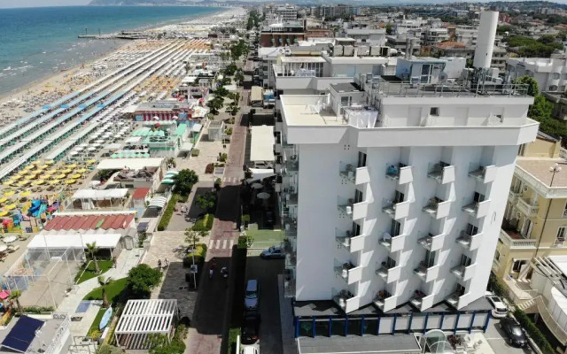 Daniel's Hotel