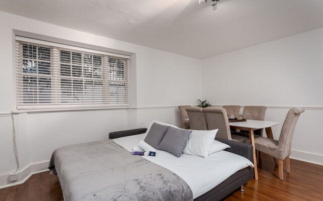 Spacious Pentonville road Apartment