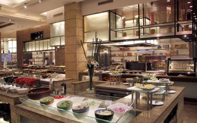 Grand Oriental Hotel