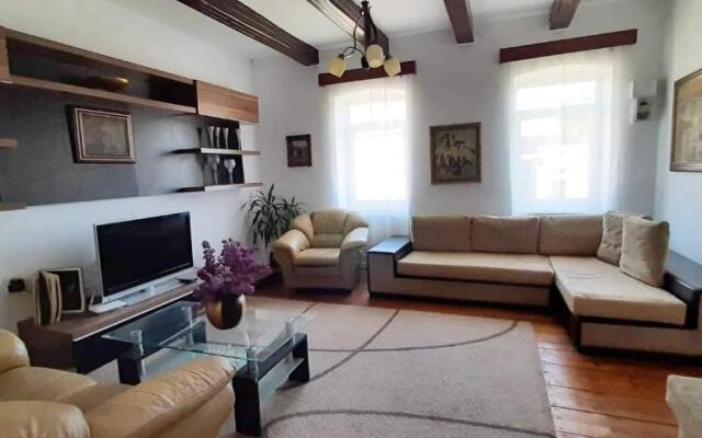 Casa din colțul Cetății