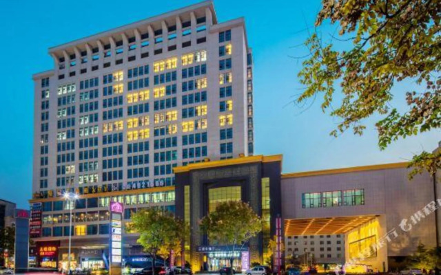 Yicheng three qi hotel(翼城三琪大酒店)