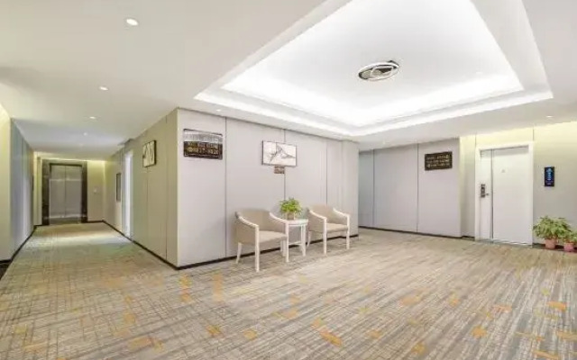 Jinshi Hotel Fuyang