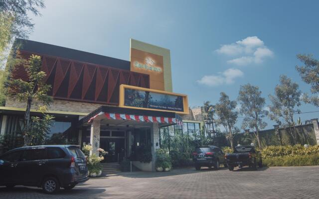Savita Garden Inn