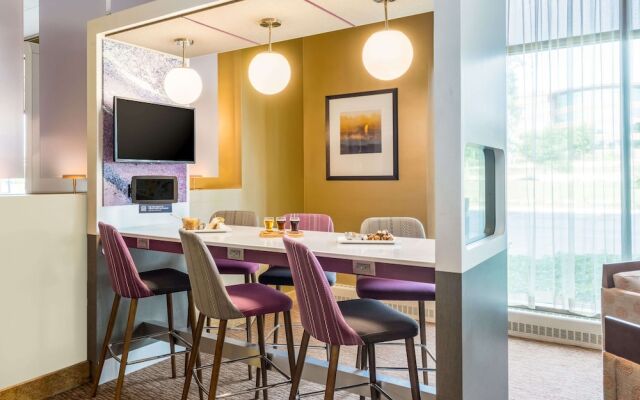 Crowne Plaza Milwaukee West