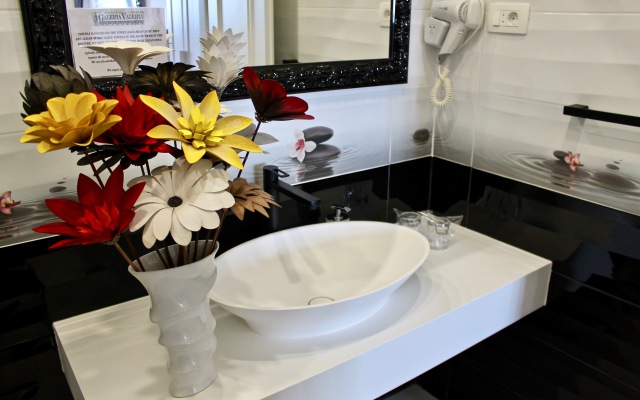 Galeria Valeria Seaside Downtown - MAG Quaint & Elegant Boutique Hotel