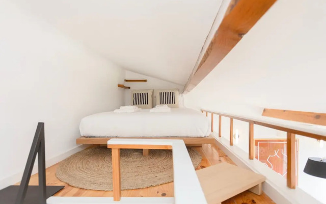 Liiiving in Porto - Mezzanine Delight Apartment