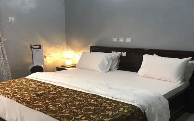Jim-Eddy Suites