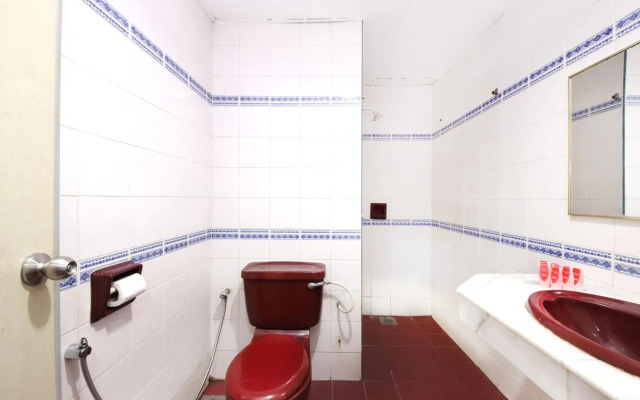 Super OYO 473 Comfort Hotel 2