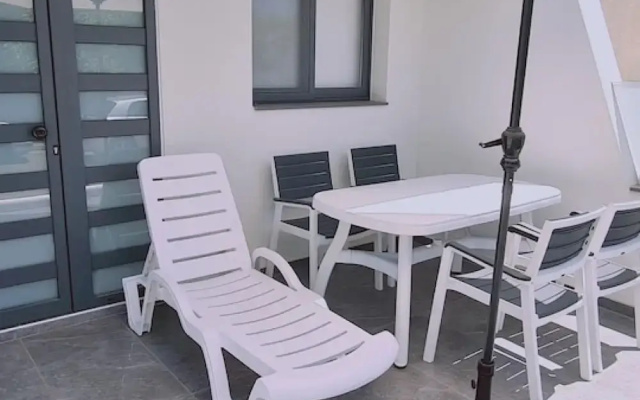 14 AN - 113 Nissi Twins Apartment
