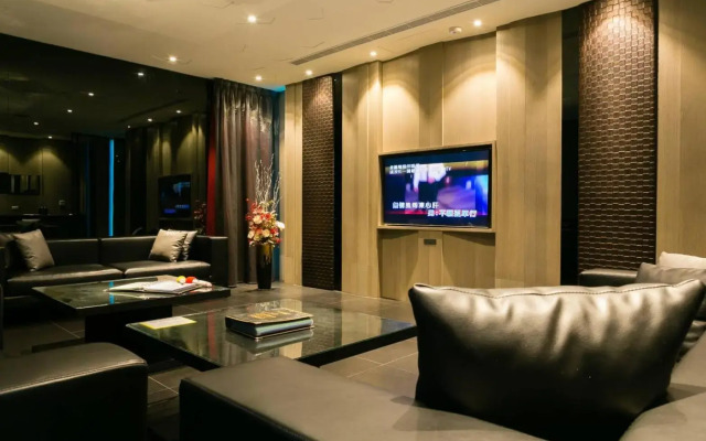 M hotel