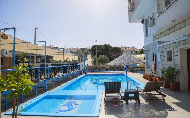 Dream Hotel