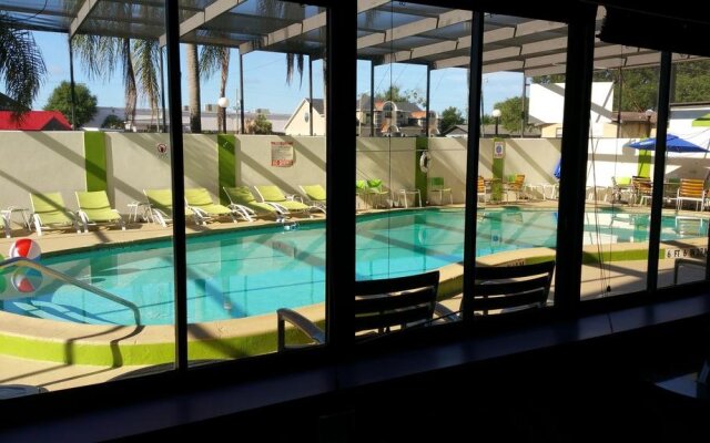 Imperial Swan Hotel & Suites