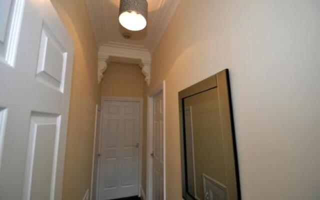 Hyde Park Apartment
