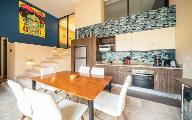 2 BR Condo Rooftop Gym & Pool - Veronica