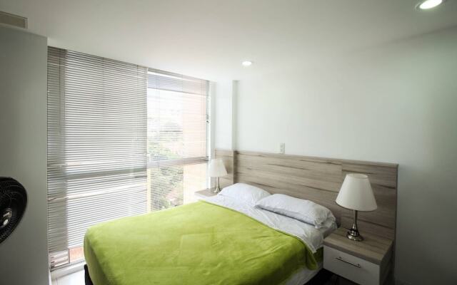 Apartamento Estudio Con 3 Camas Poblado Piso Alto