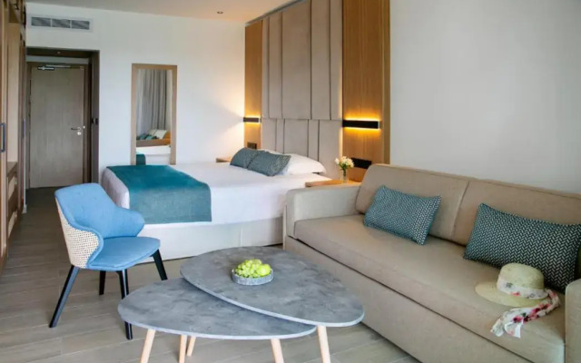 Asterias Beach Hotel