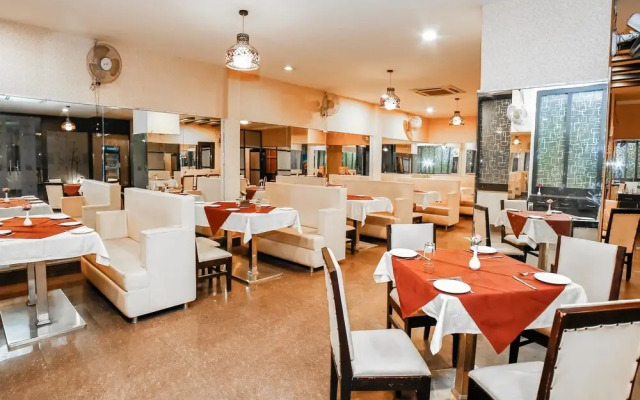 Oyo 35769 Hotel Rishabh