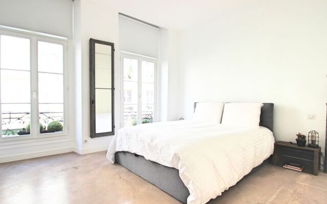 The Haut Marais Bijou - Dn01