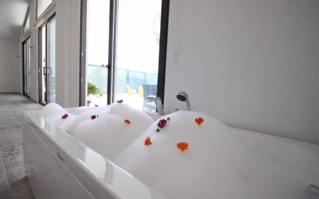 Villa Derin by Akdenizvillam