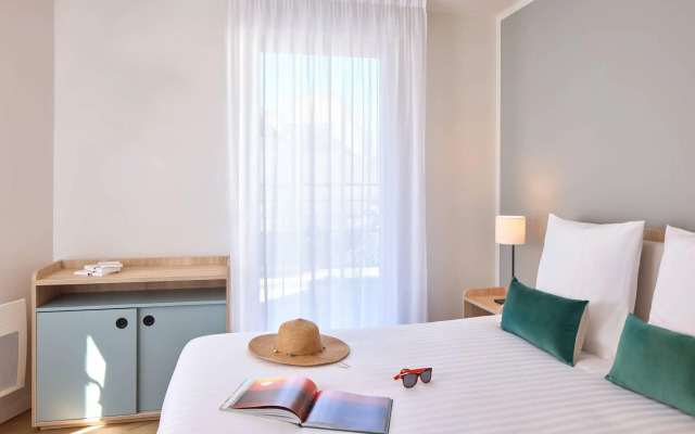 Quality Suites Cherbourg