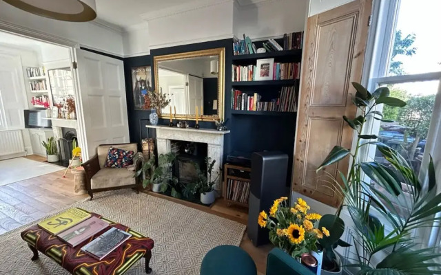 Dreamy 3BD House W/large Patio - Stoke Newington!