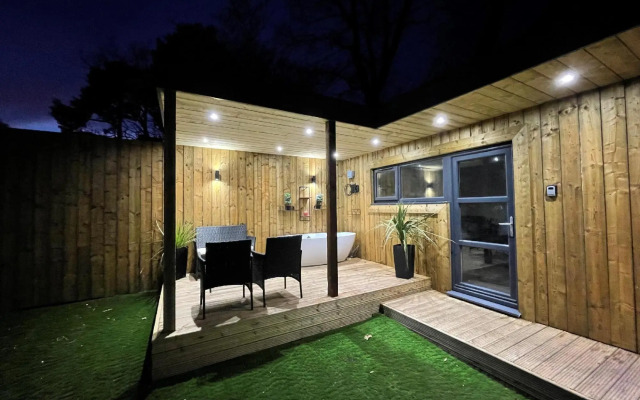 Little Paddock Bed and Breakfast