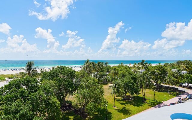 Strand on Ocean by Sunnyside Hotels