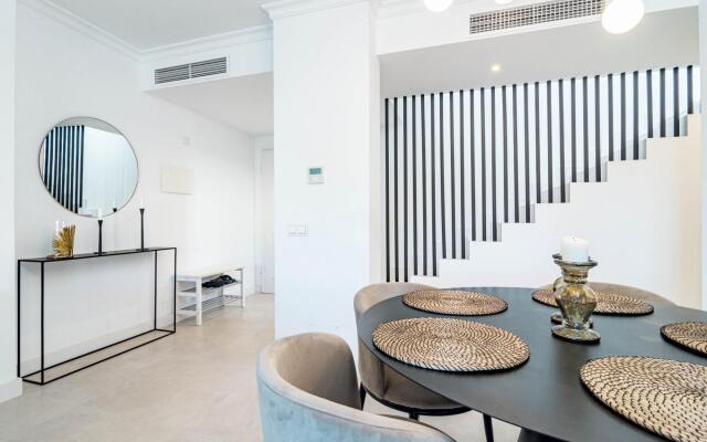 LAL- Fantastic family penthouse close to beaches