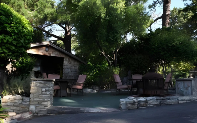 Carmel Resort Inn
