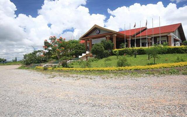 Vansana Plain of Jars Hotel