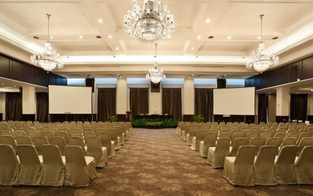 Royal Kuningan Hotel
