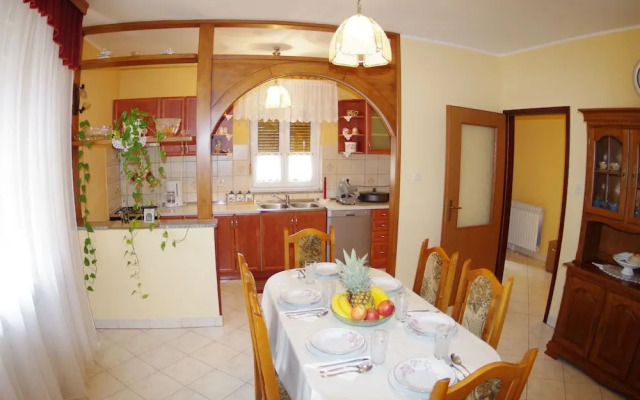 Peaceful Villa in Jursici With Private Pool