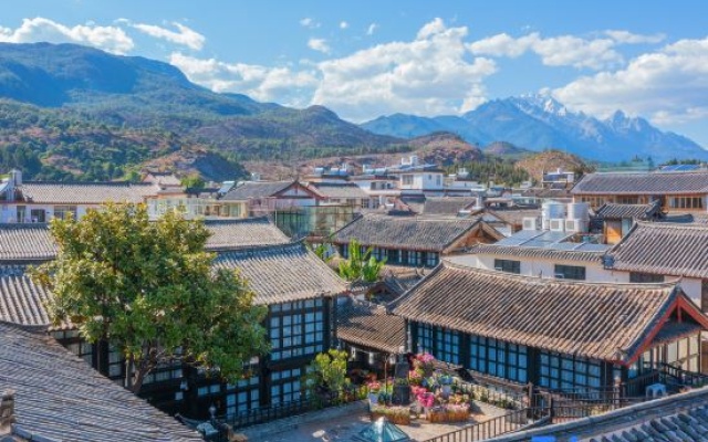 Haitang Bay Resort Pillow Mountain Xigu Snow Mountain View Garden Beauty Villa – Outside – Lijiang