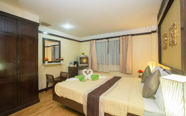 OYO 255 The Ocean Hotel Patong