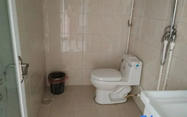 Yixian Erjie Farm House – Bathroom – Baoding