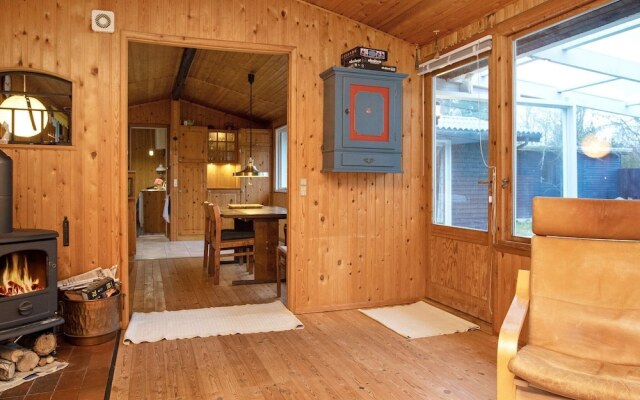 6 Person Holiday Home in Højby
