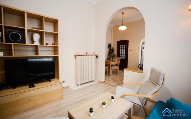 Sopot Central Apartment with parking