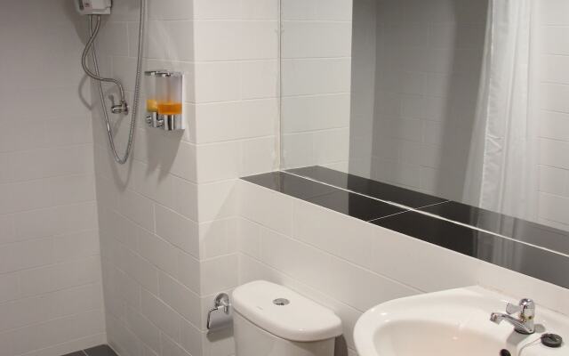 TARIS ART HOTEL PHRAE (SHA Extra Plus)