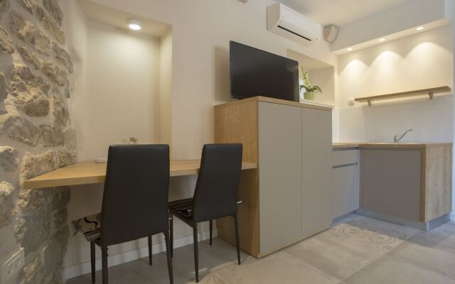 Situs Residence