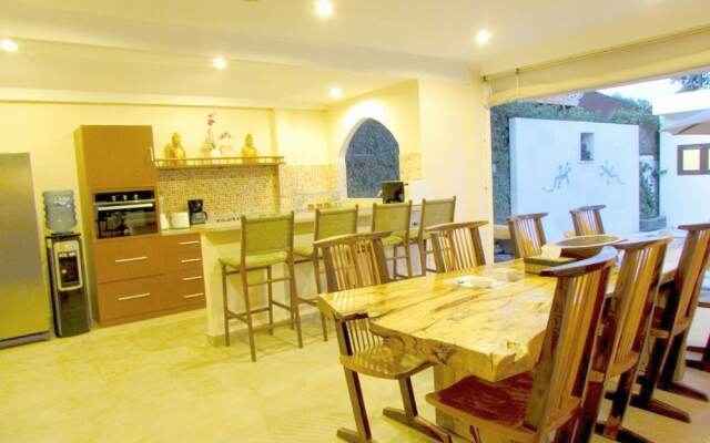 Aisha Family Villa