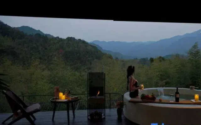 Creek Resort