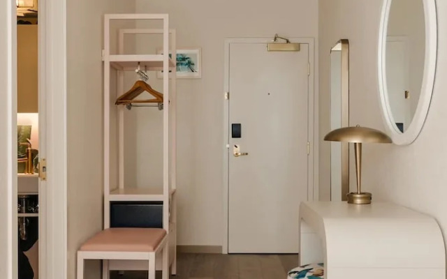 FOUND Hotel Miami Beach