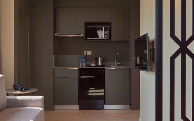M Suite Hotel