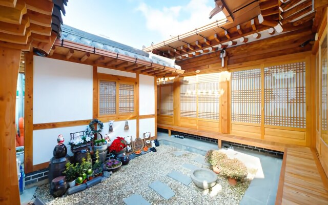 Jeonju Jeongga Hanok Pension
