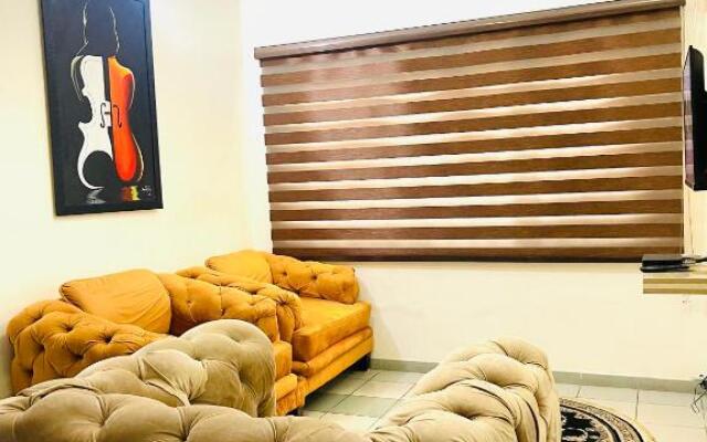 OD-V!CK's LUXE, WUSE DISTRICT, Swimming pool, gym,WiFi,24hr Power, Tight Security