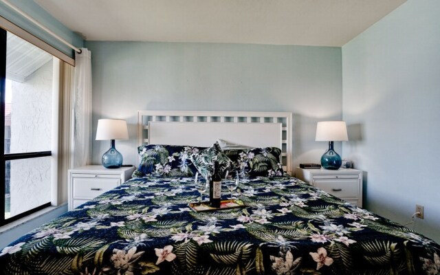 Runaway Bay Resort by BBG