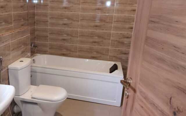 Hassan Sunmonu Court