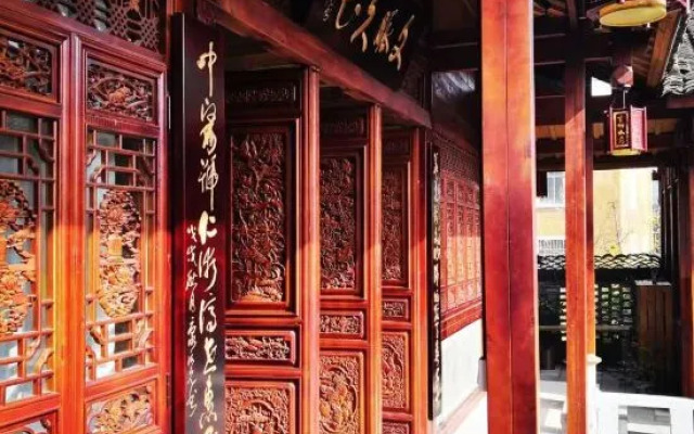 Manman Qingfeng Hostel