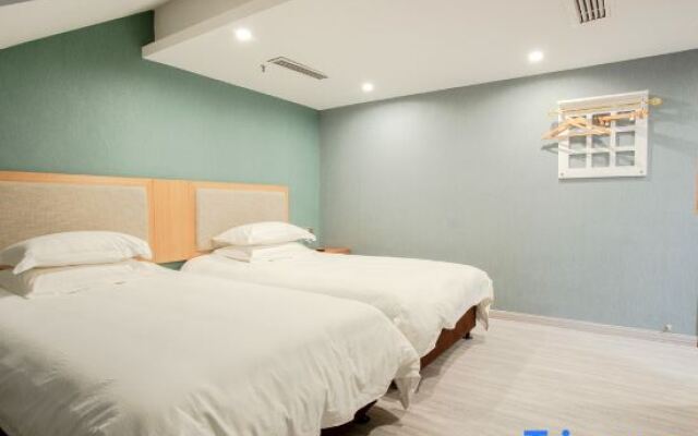 Teddy Hotel (Yiwu International Trade City Branch)